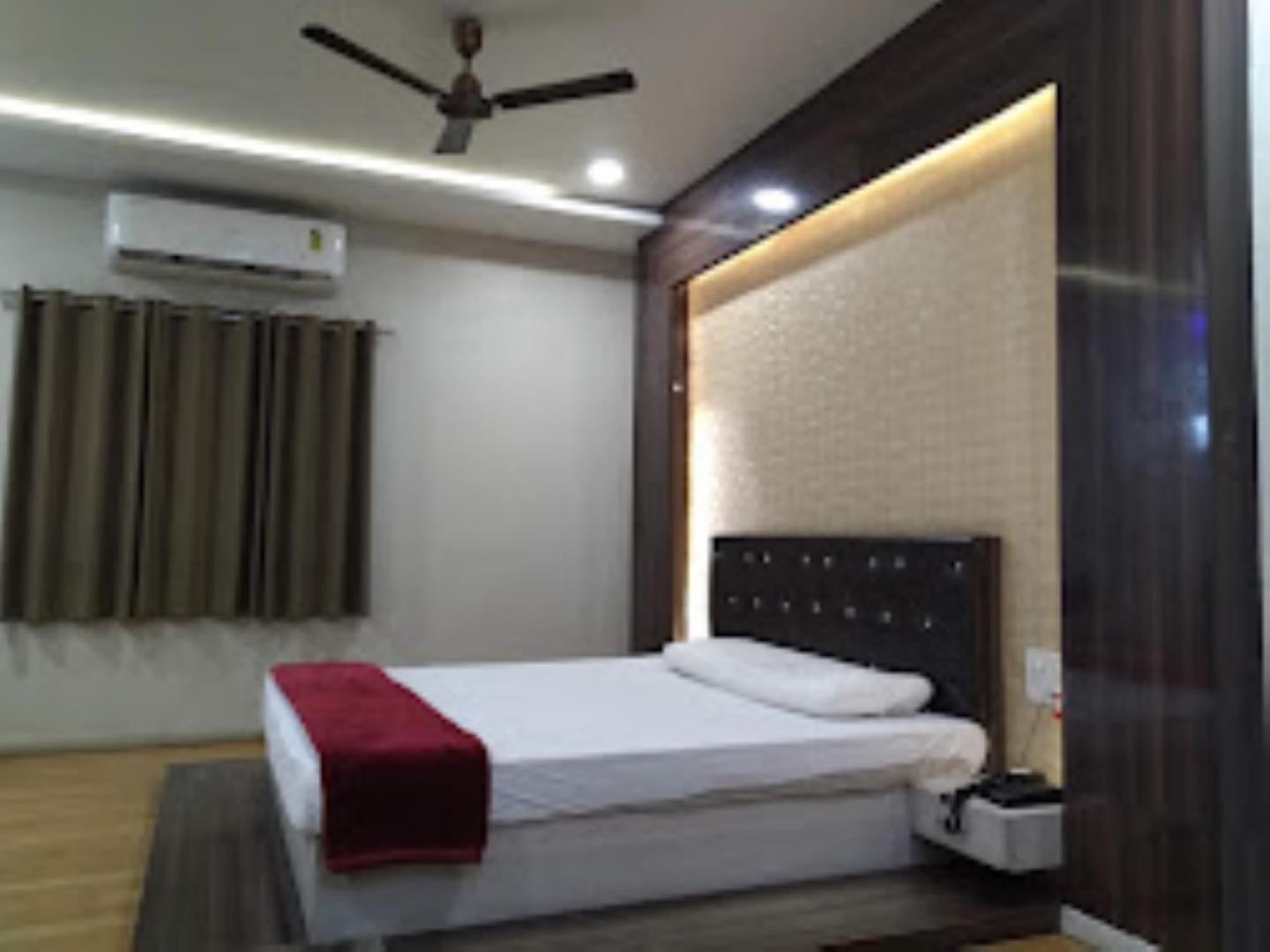 Hotel Shambhavi , Madhya Pradesh Betūl Eksteriør billede